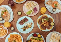 ¿Qué restaurantes están abiertos el 1 de enero? Aquí 10 opciones diferentes para salir a desayunar o comer el primer día del año