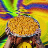 Dos propuestas peculiares en Barrio Antiguo: quesadillas en forma de cruz y pizzas de Mac & cheese. Dear Cheesus y Meteoro Pizza