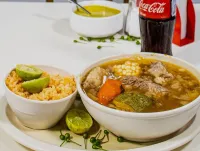 El clásico platillo para curar el frío: caldo de res. Nuestros lectores nos recomendaron 5 fondas y cafeterías en el centro de Monterrey con caldo casero