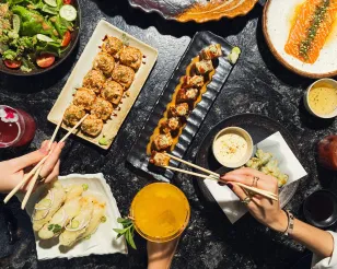 Para una reunión entre amigas: aquí las recomendaciones de Vanessa Sierra en Señora Tanaka, combinaciones ligeras, entradas al centro y platillos balanceadas