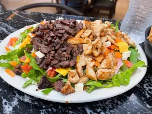 Recorridos por NL. Hay restaurantes que resisten el paso del tiempo. No es nostalgia, es sazón: así resiste Sabinas Hidalgo. Aquí 3 recomendaciones históricas