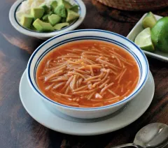 "El mejor caldo lo prepara mi abuelita o mi mamá". El sabor "casero" sí existe y generalmente se encuentra en las fondas y cantinas tradicionales en NL