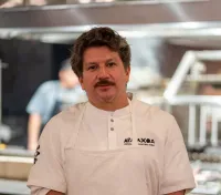 Mariscos Chinos, el nuevo restaurante del exitoso chef Chuy Villarreal, recién abrió sus puertas en San Pedro. Aquí todo sobre su propuesta