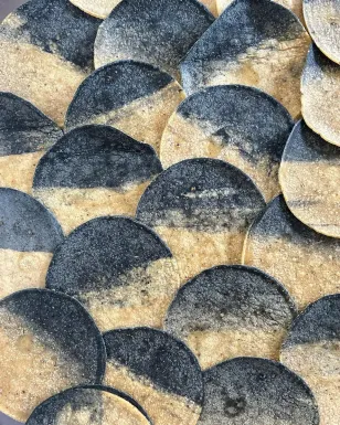 Poco a poco es más común usar maíz azul en NL: tortillas, totopos y ahora hasta en cerveza. ¿Estamos regresando a la tradición mexicana o simplemente es "gourmet"?