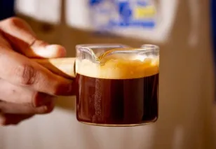 Infografía. ¿Café para despertarse en la mañana? ¡Sí, por favor! Aquí 7 opciones por todo Monterrey que abren desde las 7:00 am