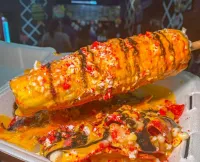 Los snacks deben ser ligeros, pequeños y fáciles de comer; los elotes preparados son pesados, gigantes e interminables. ¿Qué pasó?