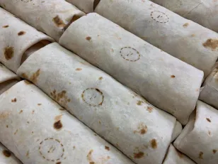 Visitamos burritos caseros por Satélite y Carretera, encontramos que estos 3 son los más baratos y llenadores: chicharrón, deshebrada, picadillo, frijol y pizza — Gastronomía en Monterrey, Nuevo León
