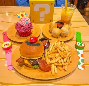 Los restaurantes de NL sacaron platillos inspirados en One Piece, Stranger Things y superhéroes como Superman y Daredevil, pero ¿dónde quedó Super Mario Bros? — Gastronomía en Monterrey, Nuevo León